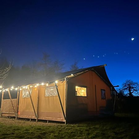 Arcadia Safari Tent In Private 5 Acre Field Wrexham Exteriér fotografie