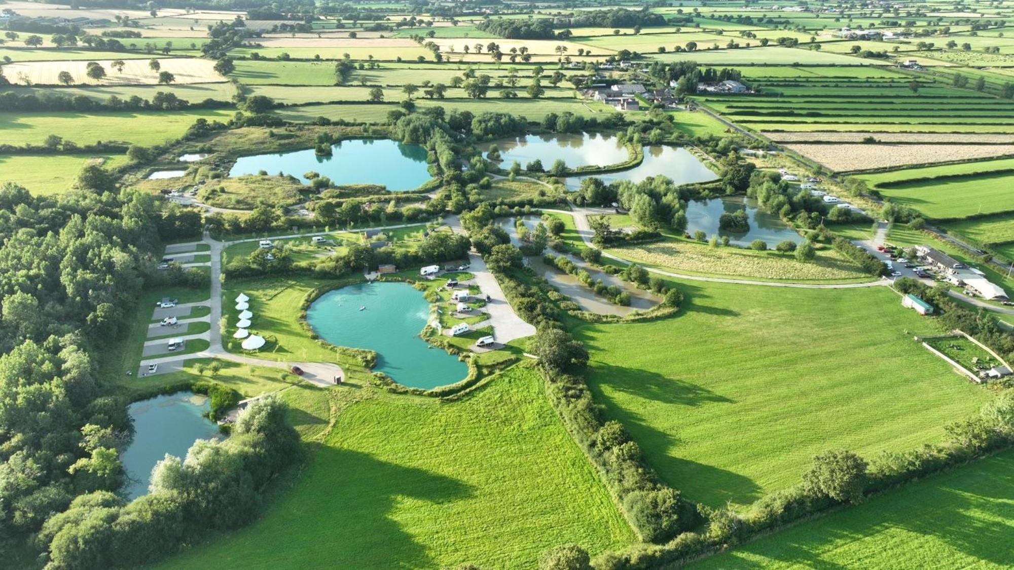 Arcadia Safari Tent In Private 5 Acre Field Wrexham Exteriér fotografie